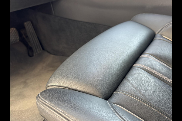 BMW 5 Serie Touring 520e Business Edition Plus NL-AUTO | LEDER | PDC