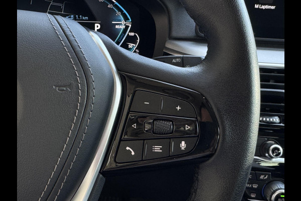 BMW 5 Serie Touring 520e Business Edition Plus NL-AUTO | LEDER | PDC