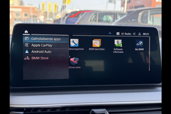 BMW 5 Serie Touring 520e Business Edition Plus NL-AUTO | LEDER | PDC