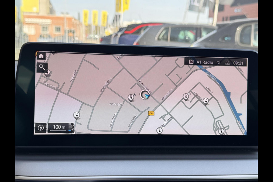 BMW 5 Serie Touring 520e Business Edition Plus NL-AUTO | LEDER | PDC
