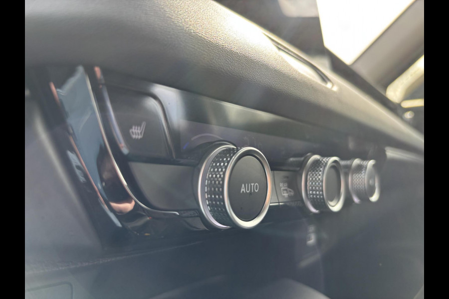Honda HR-V 1.5 e:HEV Elegance | Adaptive cruise control | Camera | Stoelverwarming |