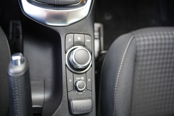 Mazda 2 1.5 Skyactiv-G Dynamic+ | Cruise | Navigatie | Lichtmetalen velgen