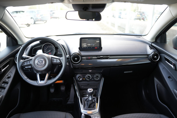 Mazda 2 1.5 Skyactiv-G Dynamic+ | Cruise | Navigatie | Lichtmetalen velgen