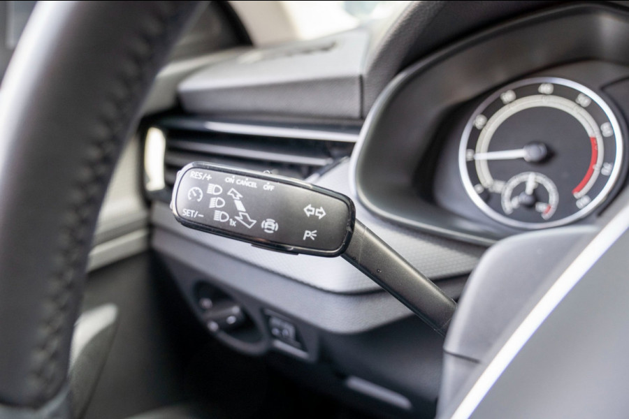 Škoda Kamiq 1.0 TSI DSG Automaat Ambition|Prijs rijklaar incl 12 mnd garantie|Clima Verw stoelen Pdc