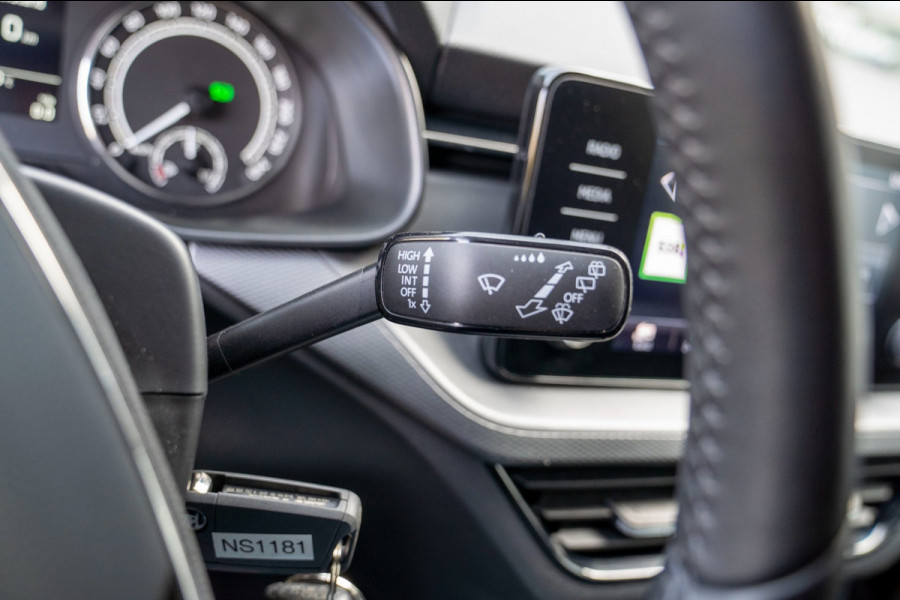 Škoda Kamiq 1.0 TSI DSG Automaat Ambition|Prijs rijklaar incl 12 mnd garantie|Clima Verw stoelen Pdc
