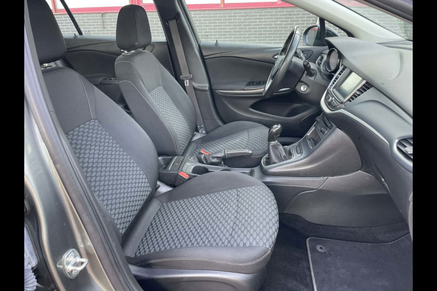 Opel Astra Sports Tourer 1.2 Edition / camera / navigatie / trekhaak