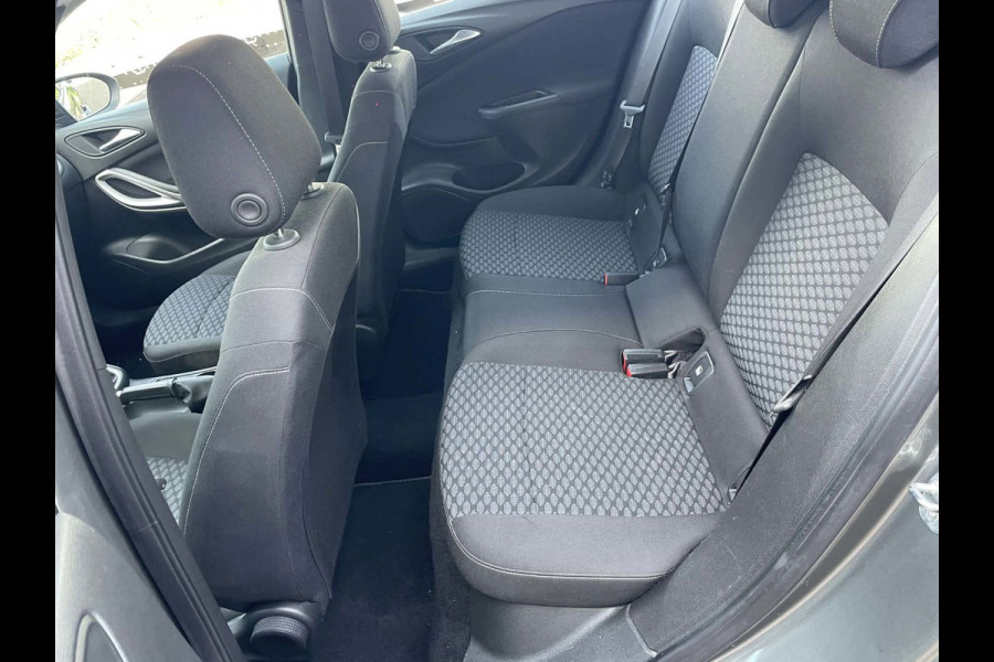 Opel Astra Sports Tourer 1.2 Edition / camera / navigatie / trekhaak