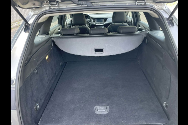 Opel Astra Sports Tourer 1.2 Edition / camera / navigatie / trekhaak