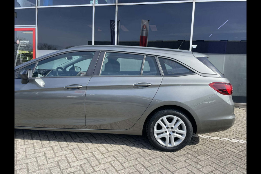 Opel Astra Sports Tourer 1.2 Edition / camera / navigatie / trekhaak
