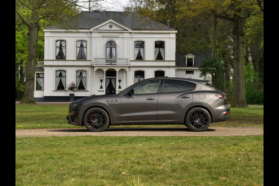 Maserati Levante 3.0 V6 S AWD 430pk GranSport Facelift | Pano-dak | 21 inch | Harman/Kardon | 360 camera