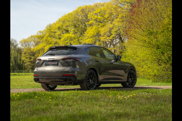 Maserati Levante 3.0 V6 S AWD 430pk GranSport Facelift | Pano-dak | 21 inch | Harman/Kardon | 360 camera