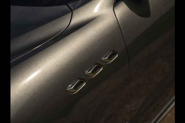 Maserati Levante 3.0 V6 S AWD 430pk GranSport Facelift | Pano-dak | 21 inch | Harman/Kardon | 360 camera