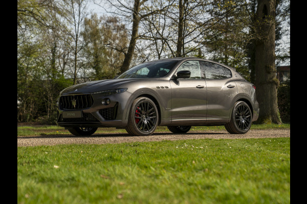 Maserati Levante 3.0 V6 S AWD 430pk GranSport Facelift | Pano-dak | 21 inch | Harman/Kardon | 360 camera