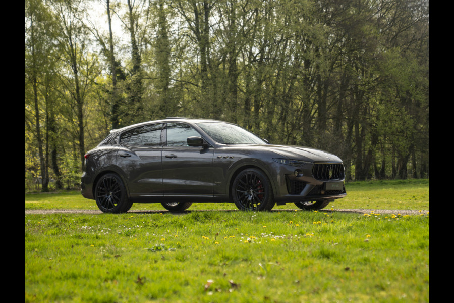 Maserati Levante 3.0 V6 S AWD 430pk GranSport Facelift | Pano-dak | 21 inch | Harman/Kardon | 360 camera