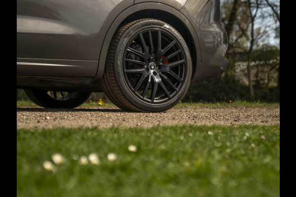 Maserati Levante 3.0 V6 S AWD 430pk GranSport Facelift | Pano-dak | 21 inch | Harman/Kardon | 360 camera