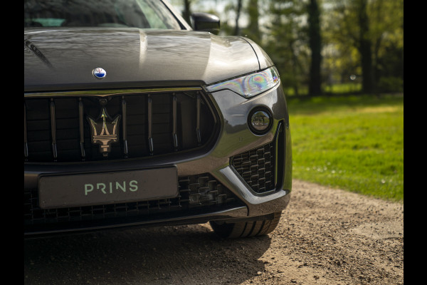 Maserati Levante 3.0 V6 S AWD 430pk GranSport Facelift | Pano-dak | 21 inch | Harman/Kardon | 360 camera