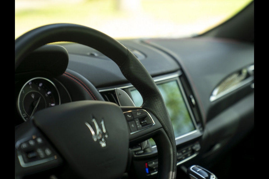 Maserati Levante 3.0 V6 S AWD 430pk GranSport Facelift | Pano-dak | 21 inch | Harman/Kardon | 360 camera
