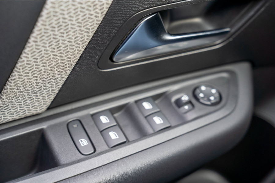 Citroën C4 1.2 Automaat PureTech Shine|Prijs rijklaar incl 12 mnd garantie|HUD Stoel/stuurverwarming Blindspot Navi