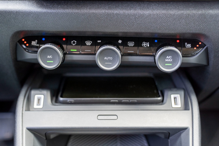 Citroën C4 1.2 Automaat PureTech Shine|Prijs rijklaar incl 12 mnd garantie|HUD Stoel/stuurverwarming Blindspot Navi