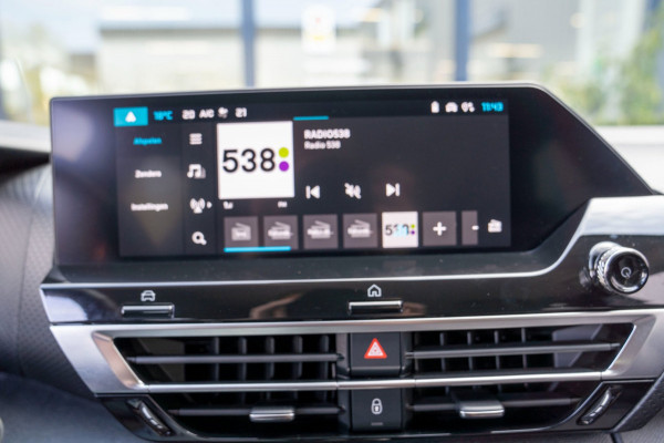 Citroën C4 1.2 Automaat PureTech Shine|Prijs rijklaar incl 12 mnd garantie|HUD Stoel/stuurverwarming Blindspot Navi