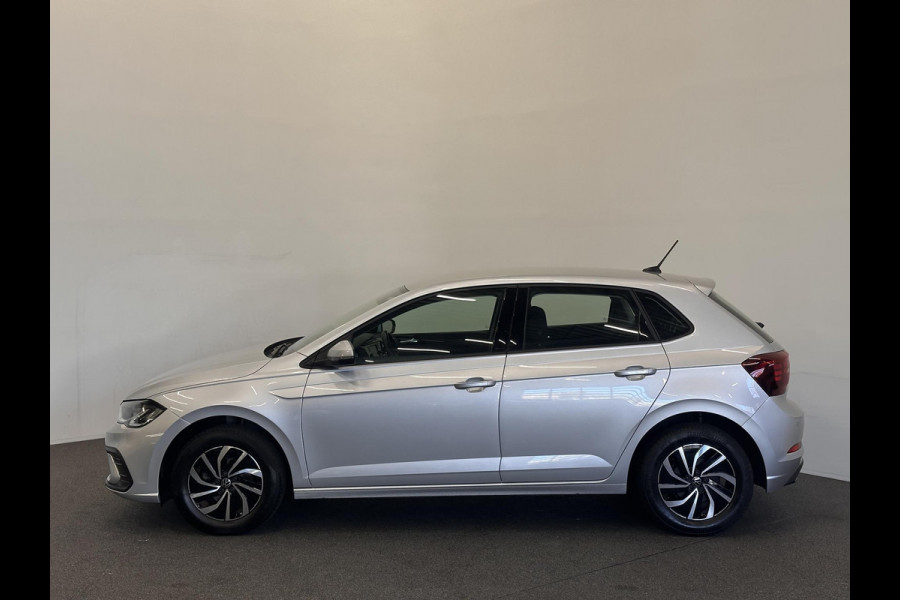 Volkswagen Polo 1.0 TSI Life Airco Caplay Navi Cruise Control Full LED PDC Voor/Achter 15" LM Velgen
