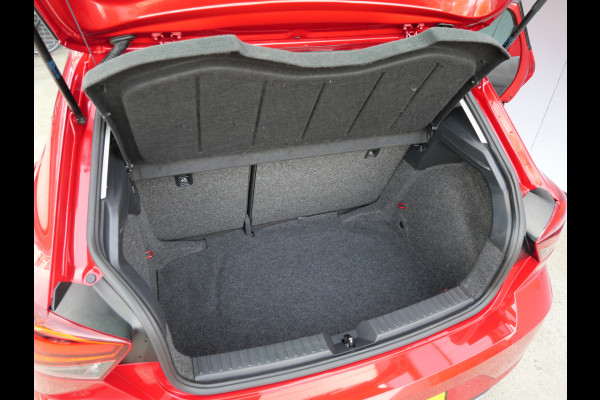 Seat Ibiza 1.0 TSI FR BUSINESS INTENSE | A.C.C | CARPLAY | CAMERA | 116 PK | NIEUWE APK!!