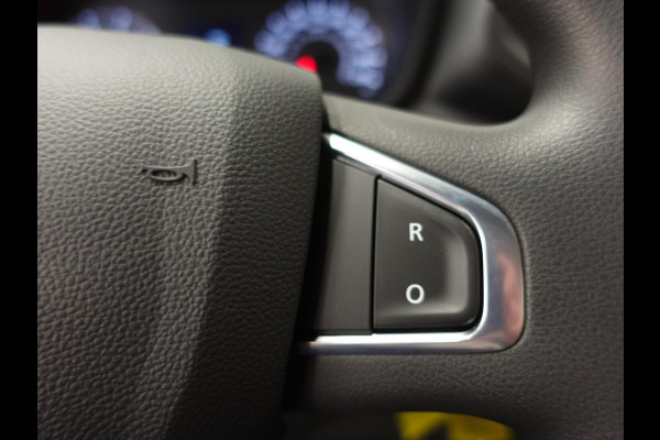 Renault Master T33 2.3 dCi 135PK L2H2 BPM VRIJ! Airco Cruise control Parkeersensoren Navigatie Trekhaak