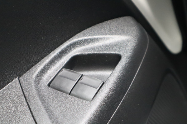 Peugeot 108 1.0 e-VTi Active | Bluetooth | 5drs. | Airco |
