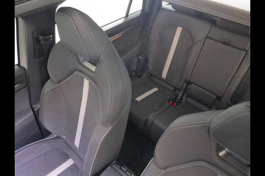 Škoda Kodiaq Sportline Business PHEV 1.5 TSI 204 pk 6 versn. DSG | Panoramadak | Trekhaak | Comfort Pakket | Winter Pakket | 20 inch lichtmetalen velgen | Verlengde garantie