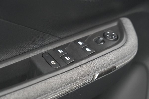 Opel Frontera Electric GS 44 kWh | 11 KW Laadfunctie | Camera | Dodehoekdetectie | Apple Carplay