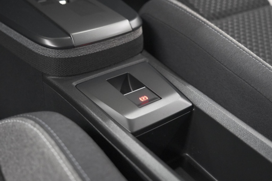 Opel Frontera Electric GS 44 kWh | 11 KW Laadfunctie | Camera | Dodehoekdetectie | Apple Carplay