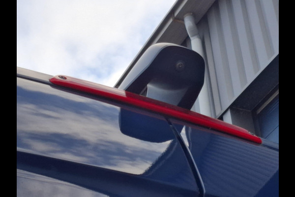 Mercedes-Benz Sprinter 311 2.2 CDI L2H2 - WDB9106331P133346 poetsen en foto’s maken