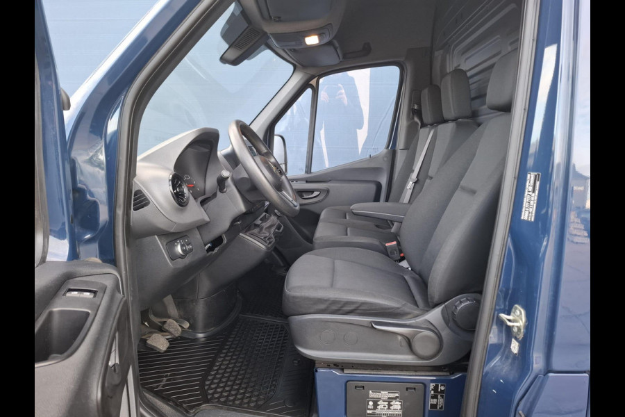 Mercedes-Benz Sprinter 311 2.2 CDI L2H2 - WDB9106331P133346 poetsen en foto’s maken