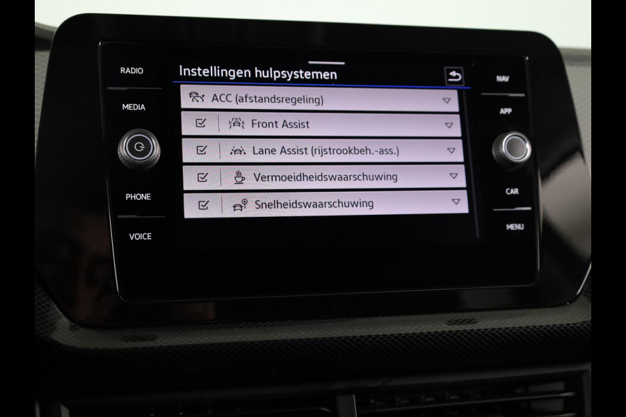 Volkswagen T-Cross 1.0 TSI Life Edition 116 pk Automaat (DSG) | Verlengde garantie | Navigatie via App | Parkeersensoren | Achteruitrijcamera | Autom. airco | Stoelverwarming |