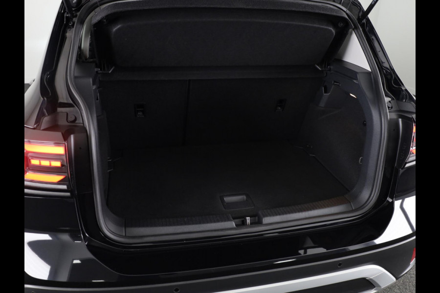 Volkswagen T-Cross 1.0 TSI Life Edition 116 pk Automaat (DSG) | Verlengde garantie | Navigatie via App | Parkeersensoren | Achteruitrijcamera | Autom. airco | Stoelverwarming |