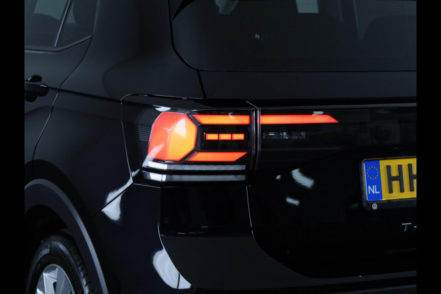 Volkswagen T-Cross 1.0 TSI Life Edition 116 pk Automaat (DSG) | Verlengde garantie | Navigatie via App | Parkeersensoren | Achteruitrijcamera | Autom. airco | Stoelverwarming |