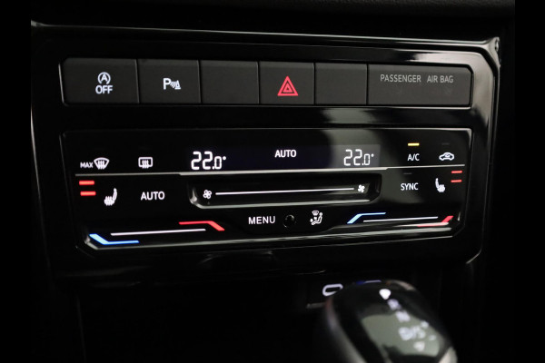 Volkswagen T-Cross 1.0 TSI Life Edition 116 pk Automaat (DSG) | Verlengde garantie | Navigatie via App | Parkeersensoren | Achteruitrijcamera | Autom. airco | Stoelverwarming |