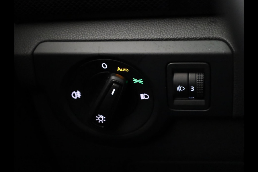 Volkswagen T-Cross 1.0 TSI Life Edition 116 pk Automaat (DSG) | Verlengde garantie | Navigatie via App | Parkeersensoren | Achteruitrijcamera | Autom. airco | Stoelverwarming |