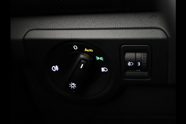 Volkswagen T-Cross 1.0 TSI Life Edition 116 pk Automaat (DSG) | Verlengde garantie | Navigatie via App | Parkeersensoren | Achteruitrijcamera | Autom. airco | Stoelverwarming |