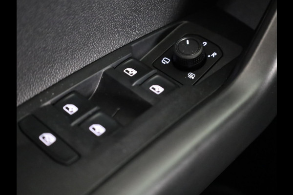 Volkswagen T-Cross 1.0 TSI Life Edition 116 pk Automaat (DSG) | Verlengde garantie | Navigatie via App | Parkeersensoren | Achteruitrijcamera | Autom. airco | Stoelverwarming |