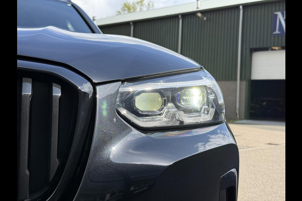 BMW X3 xDrive30e High Executive M-SPORT SHADOW LINE| BTW|  HIFI AUDIO| STOELVERWARMING| ELEK. STOELEN| ELEK. ACHTERKLEP| 20 INCH HOOGGLANS ZWARTE VELGEN| CAMERA| FULL LED|