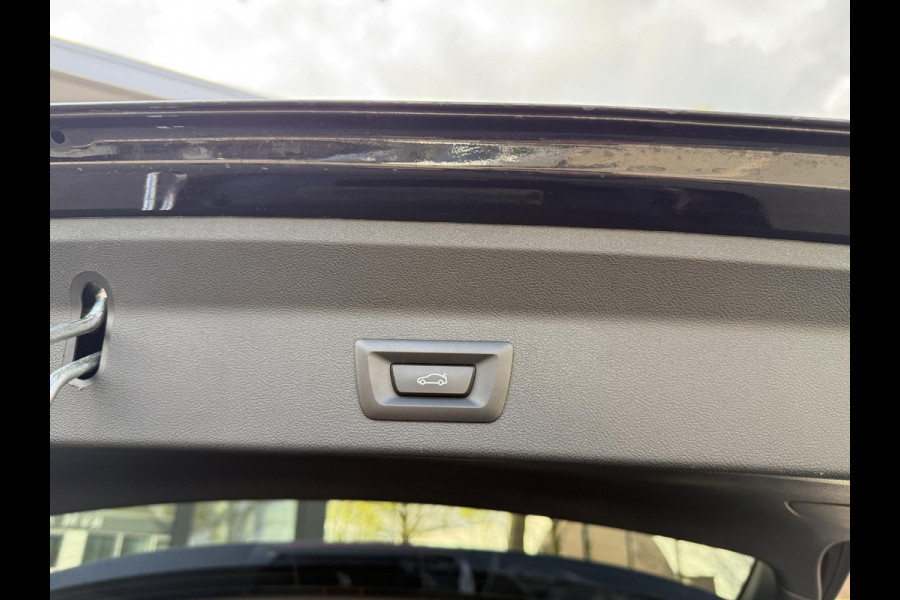 BMW X3 xDrive30e High Executive M-SPORT SHADOW LINE| BTW|  HIFI AUDIO| STOELVERWARMING| ELEK. STOELEN| ELEK. ACHTERKLEP| 20 INCH HOOGGLANS ZWARTE VELGEN| CAMERA| FULL LED|