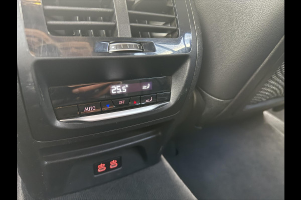 BMW X3 xDrive30e High Executive M-SPORT SHADOW LINE| BTW|  HIFI AUDIO| STOELVERWARMING| ELEK. STOELEN| ELEK. ACHTERKLEP| 20 INCH HOOGGLANS ZWARTE VELGEN| CAMERA| FULL LED|