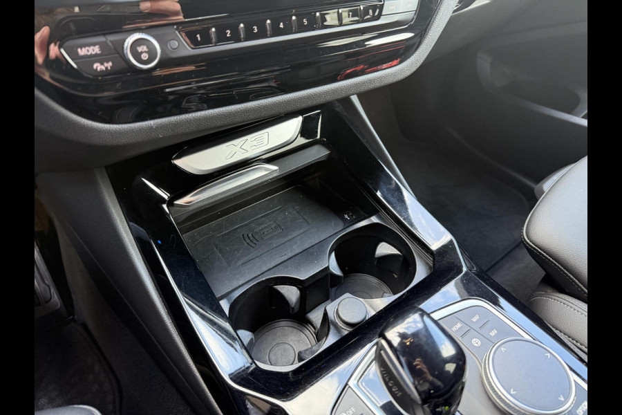 BMW X3 xDrive30e High Executive M-SPORT SHADOW LINE| BTW|  HIFI AUDIO| STOELVERWARMING| ELEK. STOELEN| ELEK. ACHTERKLEP| 20 INCH HOOGGLANS ZWARTE VELGEN| CAMERA| FULL LED|