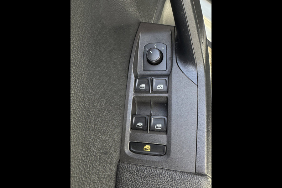 Seat Arona 1.0 TSI FR - URBAN Edition - Navigatie / Apple CarPlay I Leer I Airco I LED I Sport pakket I Dealer onderhouden