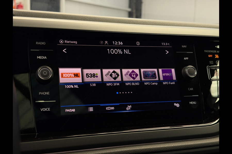 Volkswagen Polo 1.0 TSI 2x R-Line Panorama Camera CarPlay
