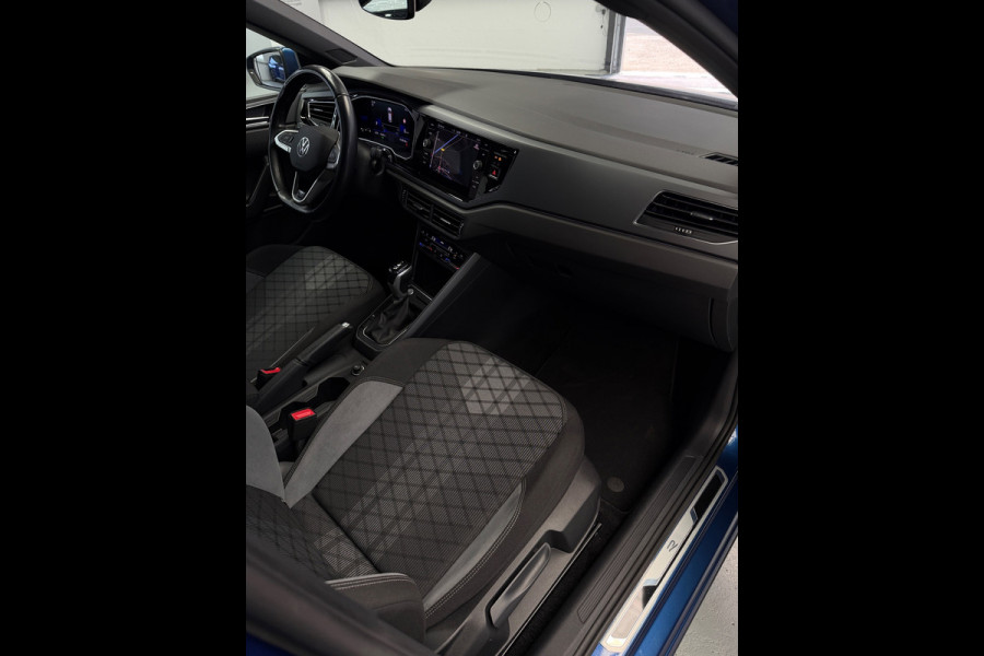 Volkswagen Polo 1.0 TSI 2x R-Line Panorama Camera CarPlay