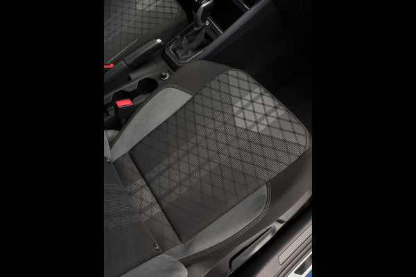 Volkswagen Polo 1.0 TSI 2x R-Line Panorama Camera CarPlay