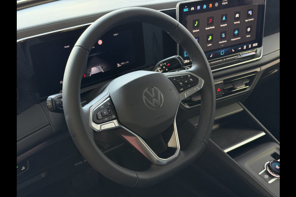 Volkswagen Tiguan 1.5 eHYBRID NW AUTO 2026 STOEL/STUUR VERW CAMERA ELEK.KLEP/TREKHAAK TRAILER ASSIST PHEV PLUG IN HYBRID