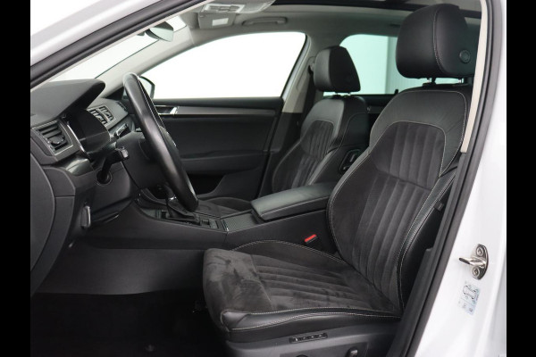 Škoda Superb 1.4 TSI iV Business Edition Plus | SOH 88,8% | Panoramadak | Leder/Alcantara | Stoelverwarming | Camera | Carplay | Park Assist | Virtual Cockpit | Achterbankverwarming | PHEV | Plug In